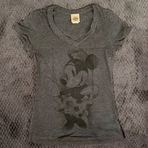 Disney “Minnie mouse” fitted t-shirt